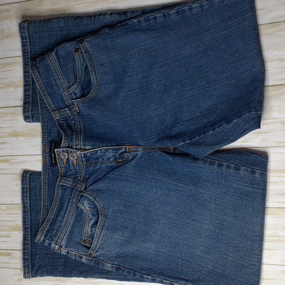 New York Co. Blue Jeans Women's Size 6 Cuffed Jean Capris - Picture 3 of 16